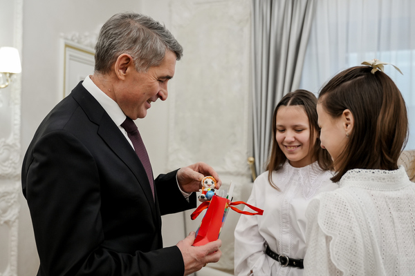 e724e7a5134b468fbaf51c5cc5967e12