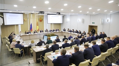 В Доме Правительства прошло совещание с главами администраций муниципальных районов и городских округов