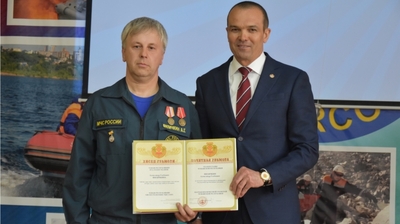 Глава Чувашии Михаил Игнатьев поздравил огнеборцев республики с профессиональным праздником